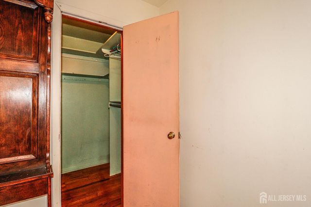 56 Homer Place, Metuchen, NJ 08840