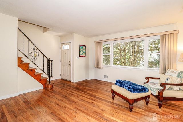 56 Homer Place, Metuchen, NJ 08840