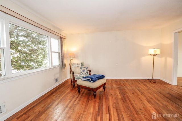 56 Homer Place, Metuchen, NJ 08840