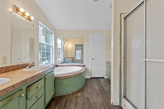 177 County Road 2803, Cleveland, TX 77327