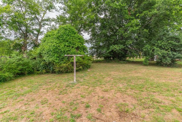 3814 Plantation Dr, Hermitage, TN 37076