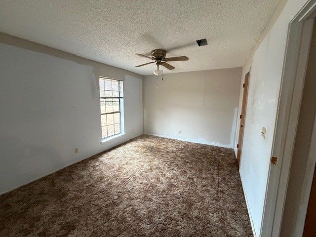 683 Farm Road 2820, Sumner, TX 75486