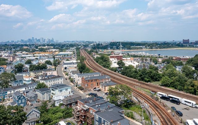 60 Clayton St, Boston, MA 02122