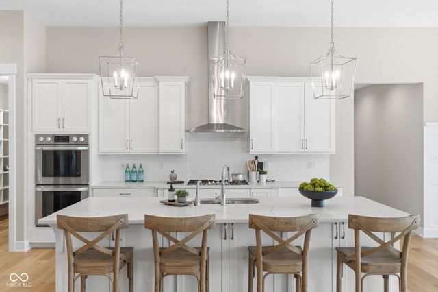 4359 Prairie Falcon Drive, Zionsville, IN 46077