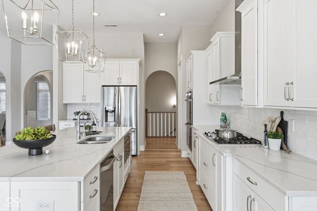 4359 Prairie Falcon Drive, Zionsville, IN 46077