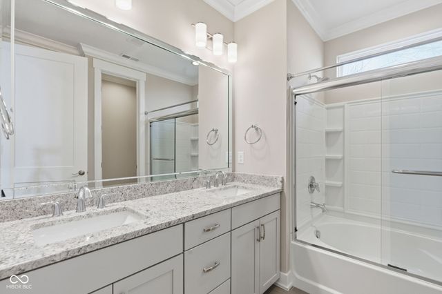 4359 Prairie Falcon Drive, Zionsville, IN 46077