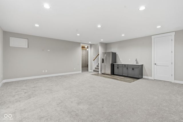 4359 Prairie Falcon Drive, Zionsville, IN 46077