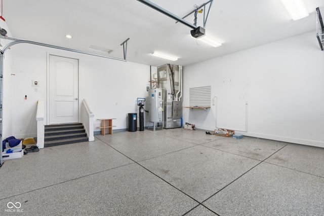 4359 Prairie Falcon Drive, Zionsville, IN 46077