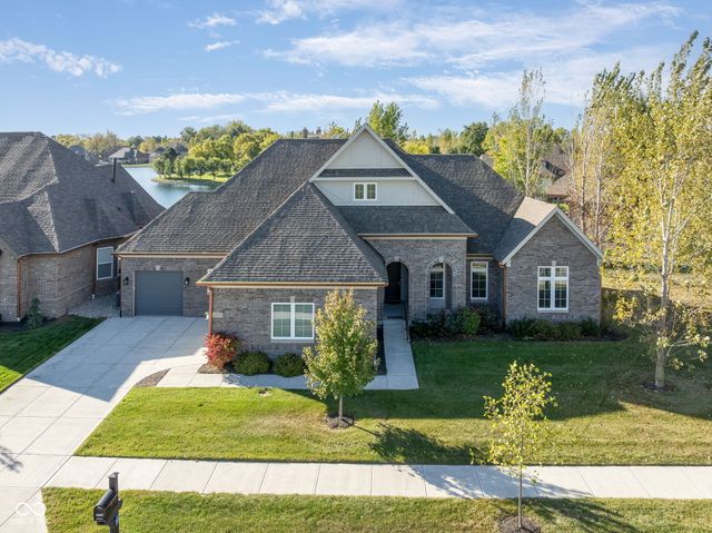4359 Prairie Falcon Drive, Zionsville, IN 46077