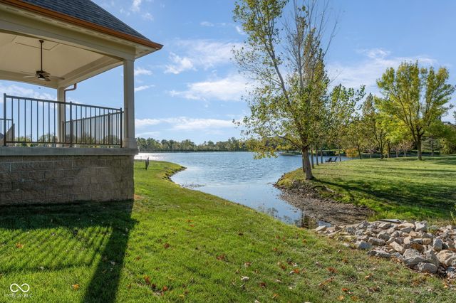 4359 Prairie Falcon Drive, Zionsville, IN 46077