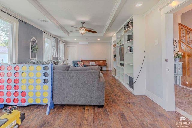 118 S Jefferson Street, Junction City, KS 66441