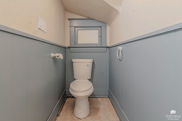 118 S Jefferson Street, Junction City, KS 66441