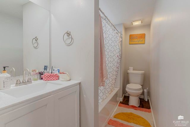 118 S Jefferson Street, Junction City, KS 66441