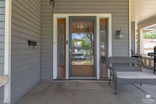 118 S Jefferson Street, Junction City, KS 66441