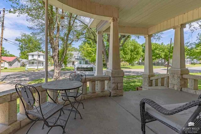 118 S Jefferson Street, Junction City, KS 66441