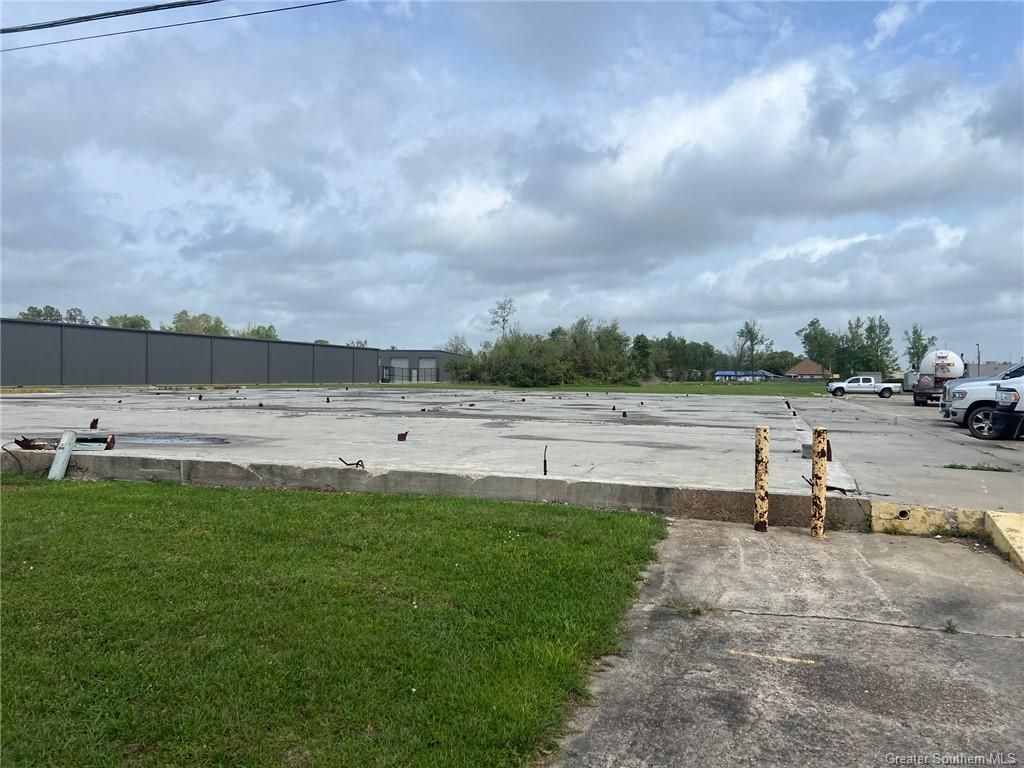 1601 Sampson Street, Westlake, LA 70669