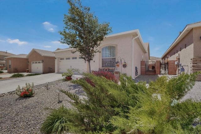 900 Firewheel Loop SW, Los Lunas, NM 87031