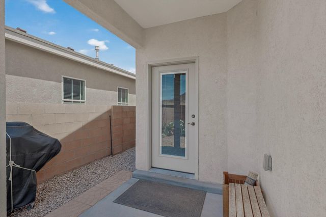 900 Firewheel Loop SW, Los Lunas, NM 87031
