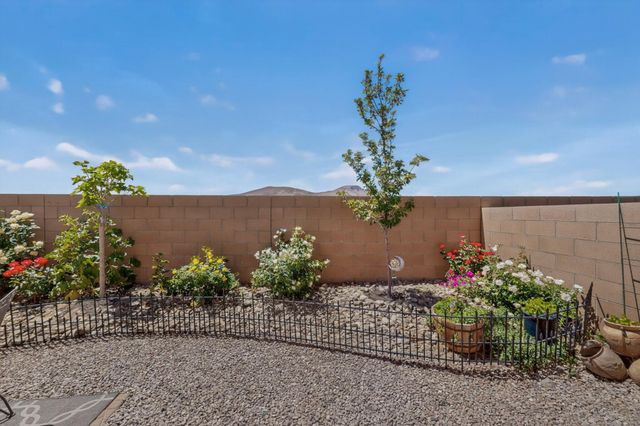 900 Firewheel Loop SW, Los Lunas, NM 87031