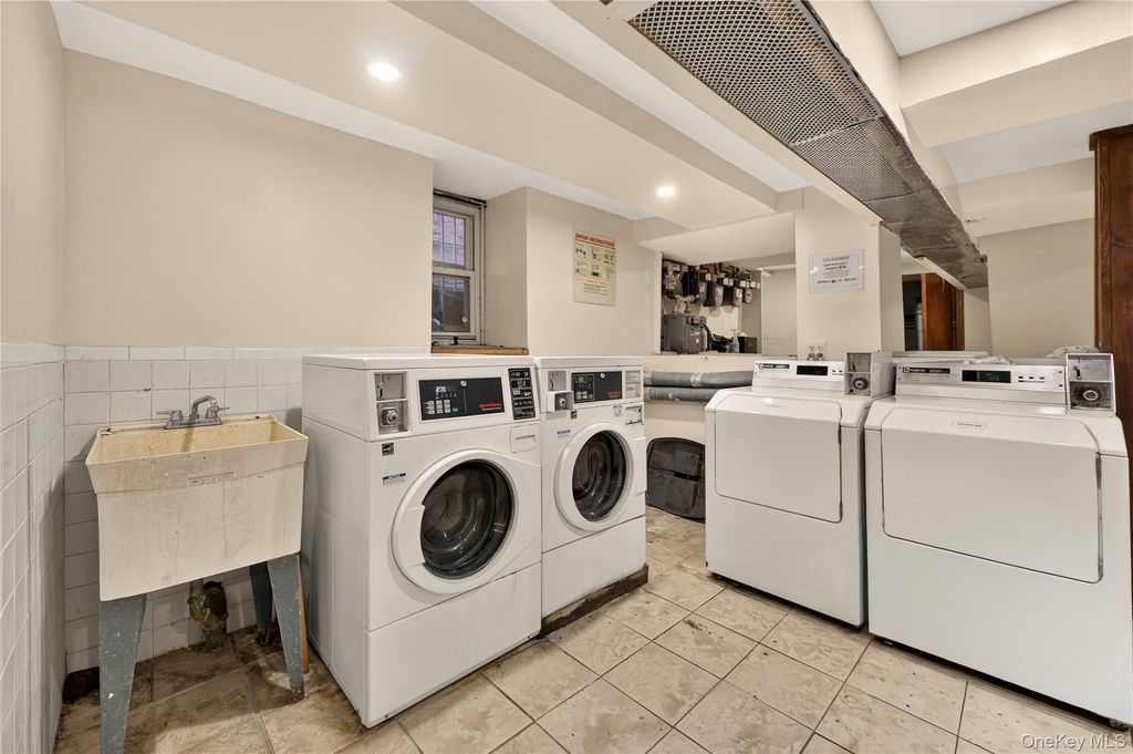 811 Penfield Street, Bronx, NY 10470 — photo 4