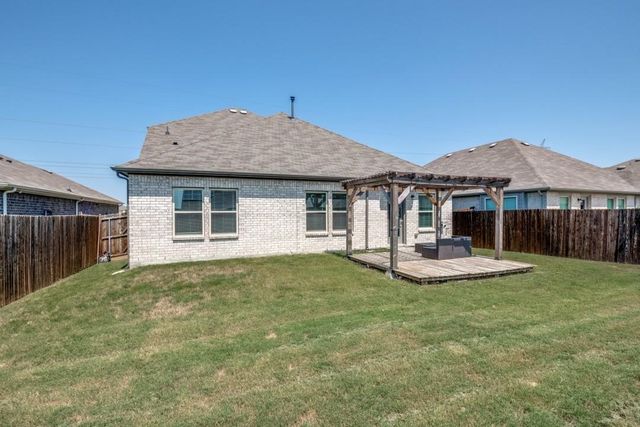 1808 Fox Glove Street, Royse City, TX 75189