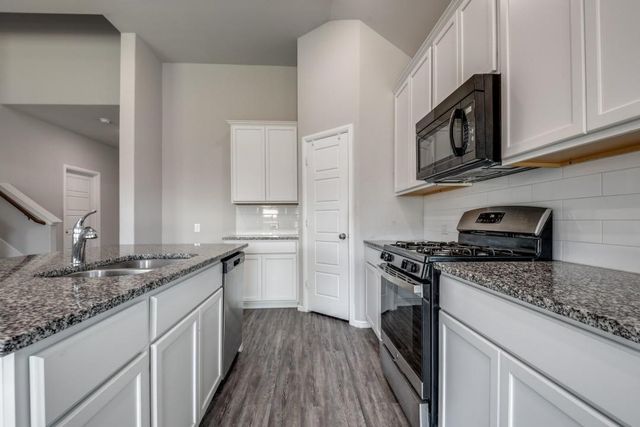 1808 Fox Glove Street, Royse City, TX 75189