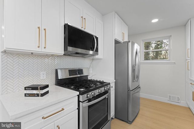 5117 EMO ST, Capitol Heights, MD 20743