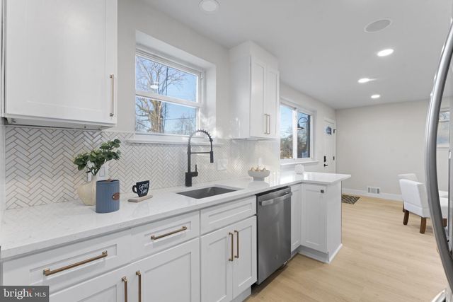 5117 EMO ST, Capitol Heights, MD 20743