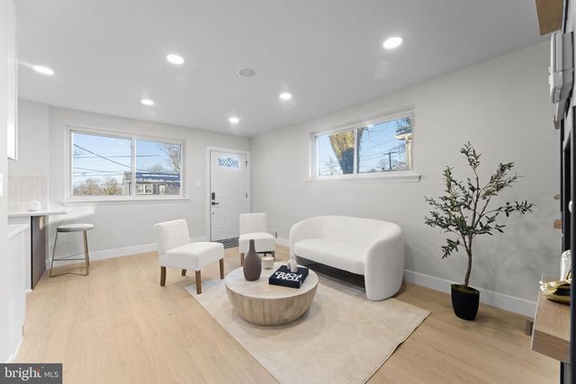 5117 EMO ST, Capitol Heights, MD 20743