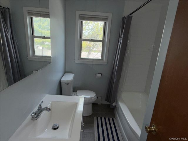 29 Lenox Avenue 2, Westbury, NY 11590