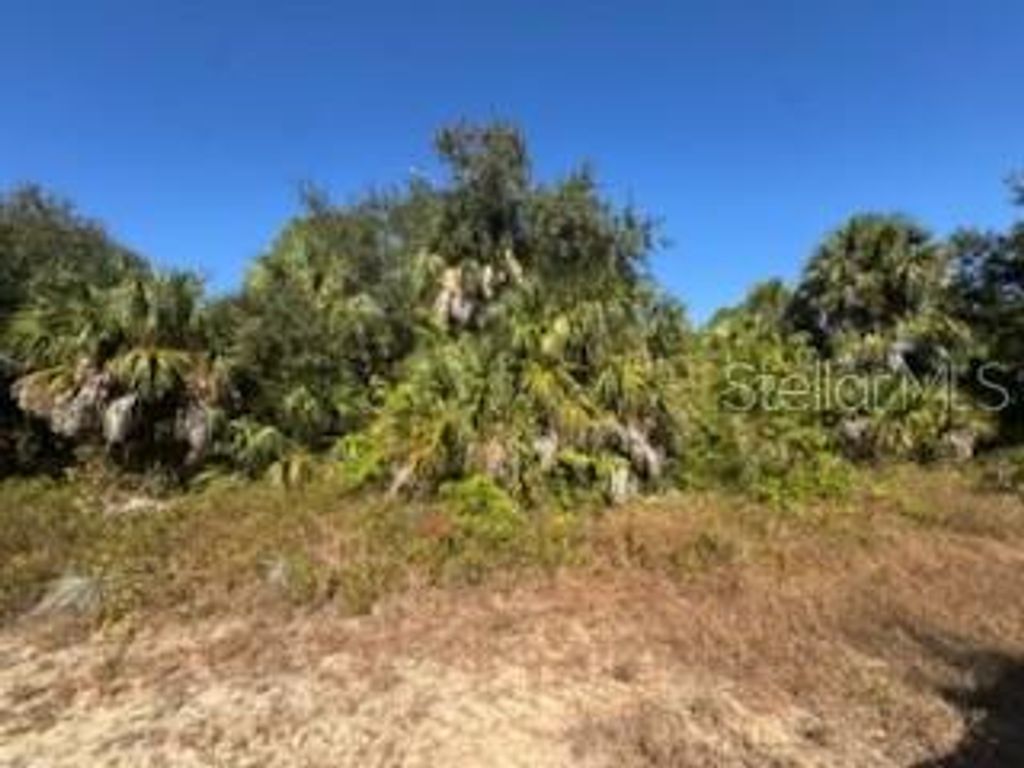 LOT 4 MATTOX CIRCLE, North Port, FL 34288