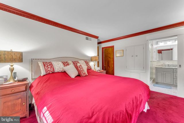 530 MINK LN, Williamstown, NJ 08094