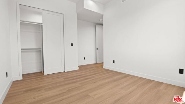 10842 Peach Grove Street AA, North Hollywood (los Angeles), CA 91601