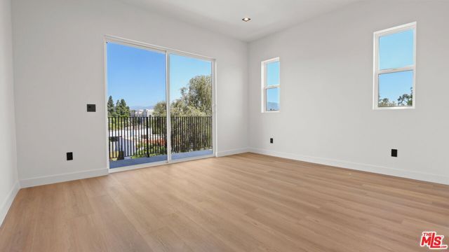 10842 Peach Grove Street AA, North Hollywood (los Angeles), CA 91601