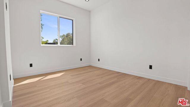 10842 Peach Grove Street AA, North Hollywood (los Angeles), CA 91601