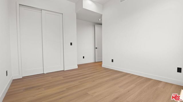 10842 Peach Grove Street AA, North Hollywood (los Angeles), CA 91601