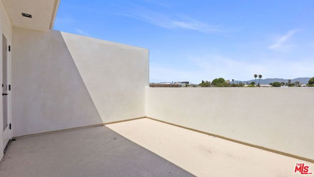 10842 Peach Grove Street AA, North Hollywood (los Angeles), CA 91601