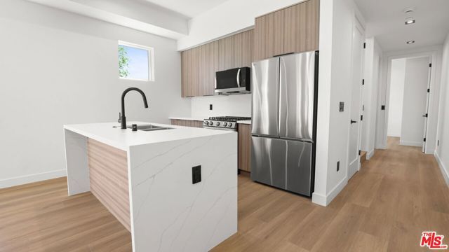 10842 Peach Grove Street AA, North Hollywood (los Angeles), CA 91601
