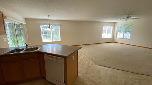 1454 Byfield Parkway, Valparaiso, IN 46385