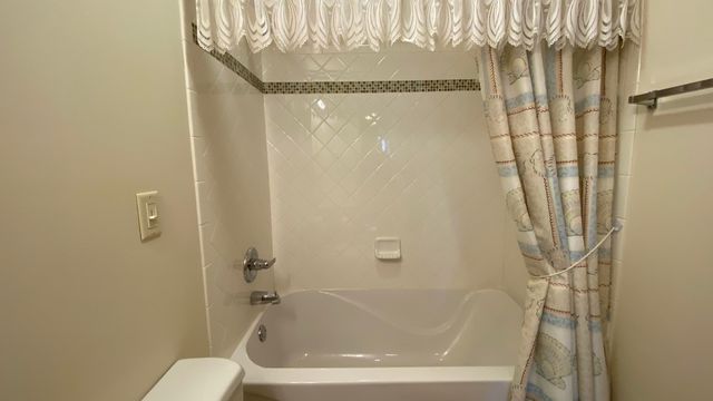 1454 Byfield Parkway, Valparaiso, IN 46385