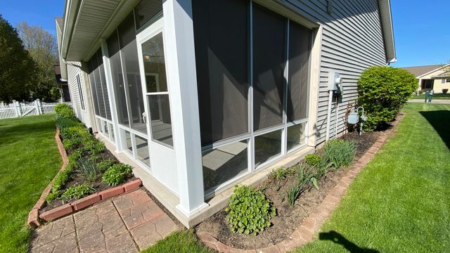 1454 Byfield Parkway, Valparaiso, IN 46385