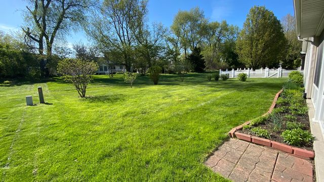 1454 Byfield Parkway, Valparaiso, IN 46385