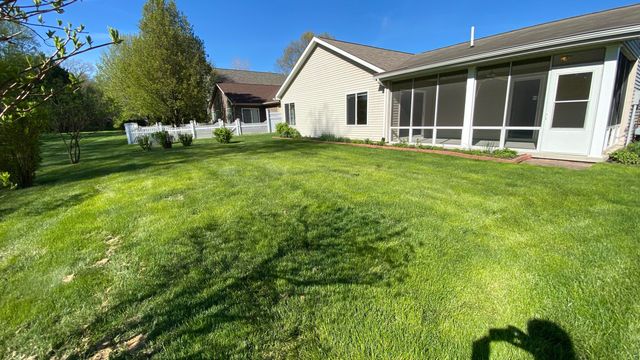 1454 Byfield Parkway, Valparaiso, IN 46385