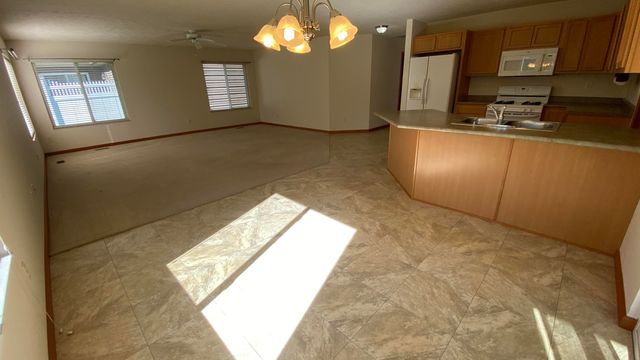 1454 Byfield Parkway, Valparaiso, IN 46385
