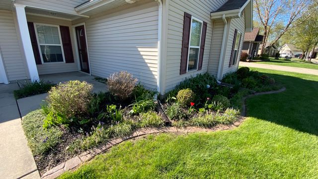 1454 Byfield Parkway, Valparaiso, IN 46385