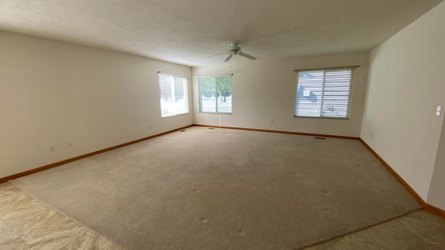 1454 Byfield Parkway, Valparaiso, IN 46385