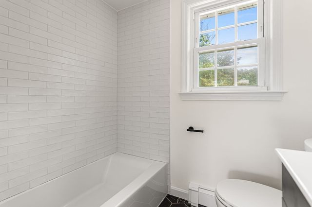 194 Glenellen Rd, Boston, MA 02132