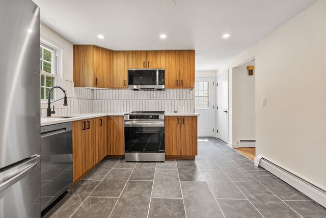 194 Glenellen Rd, Boston, MA 02132