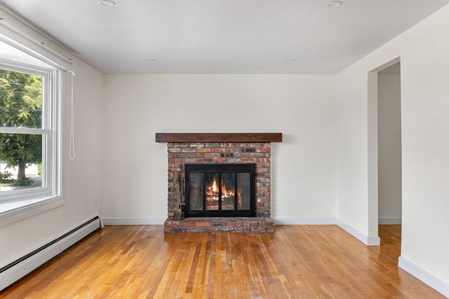 194 Glenellen Rd, Boston, MA 02132