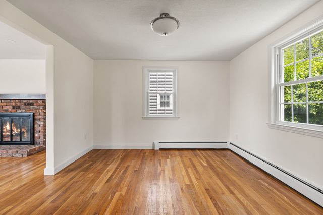 194 Glenellen Rd, Boston, MA 02132